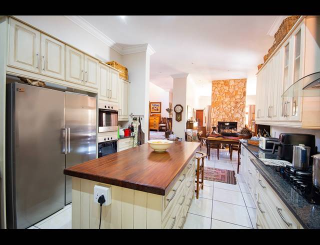 4 BEDROOM HOUSE FOR SALE IN HEIDELBERG KLOOF ESTATE